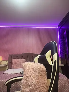 roses_little_'s Live XXX Chat