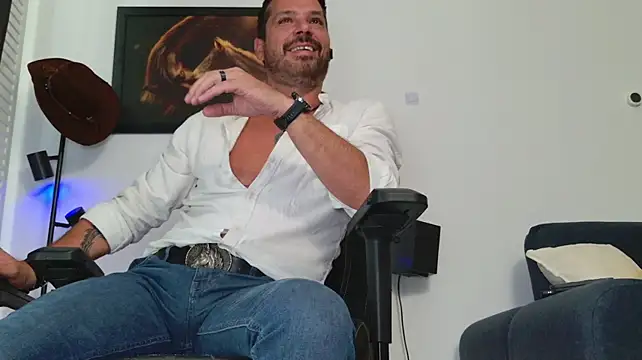ChrisKox Adlı Modelin Canlı XXX Sohbeti