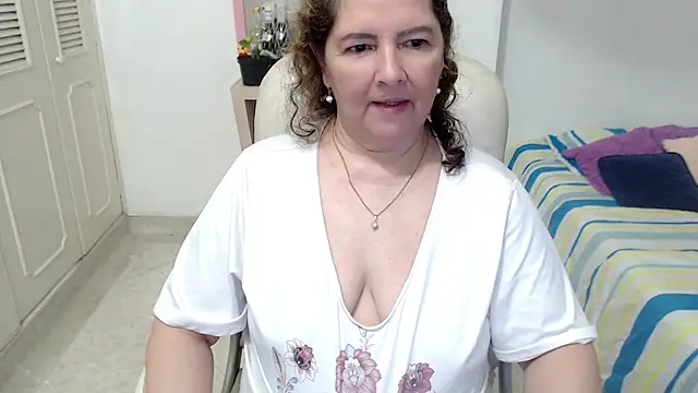 แชท XXX สดของ leonela_69