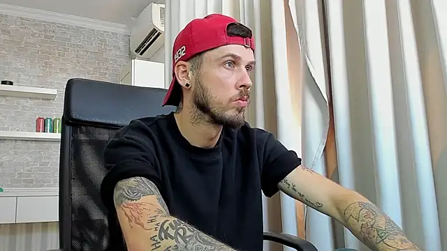 JonahShaw XXX чат на живо