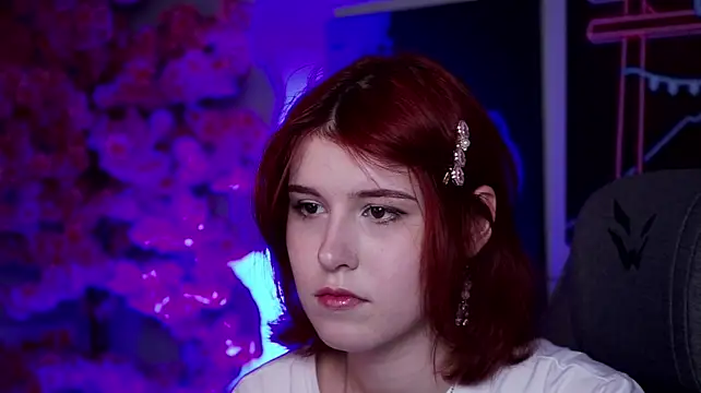 צ'אט XXX בשידור חי של JulliaMoore