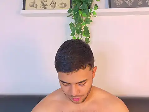 Živý XXX chat TylerWest_