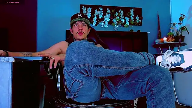 HannibalLestern Live XXX chat