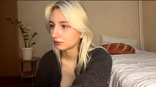 LishaNuding's Live XXX Chat