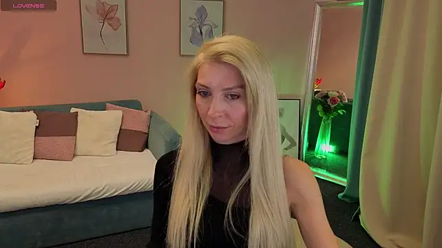 Chat XXX en directo de EllisSkyy