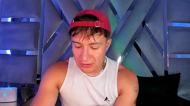 Chat XXX ao vivo de Hassbyd