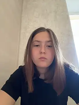 SWEATYBABY7: διαδικτυακό σόου στην κάμερα