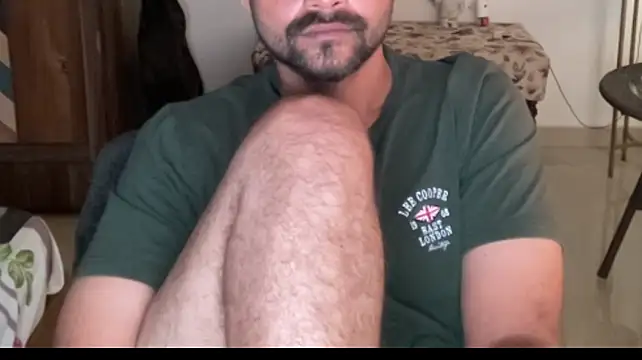 Mr_RajeのライブXXXチャット