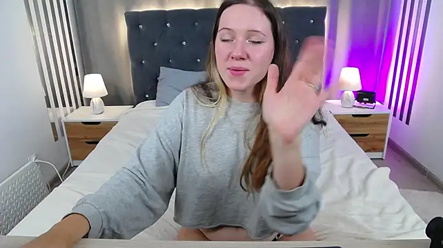 XXX chat uživo modela AliceBrook_