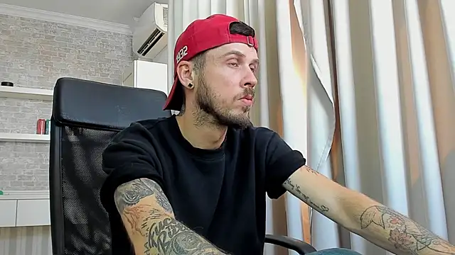Chat XXX en directo de JonahShaw