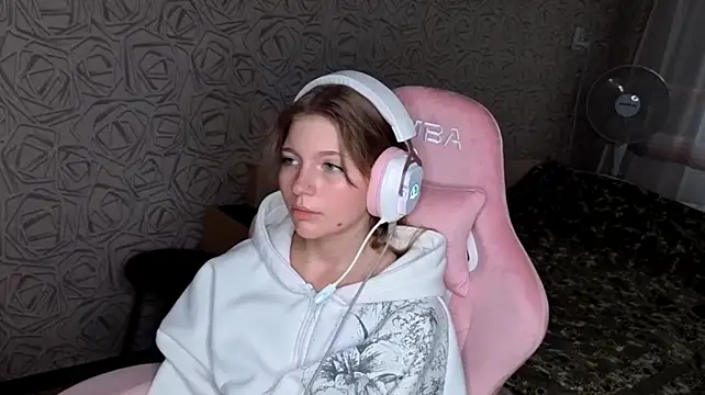 Chat +18 de Juliiaa ao vivo