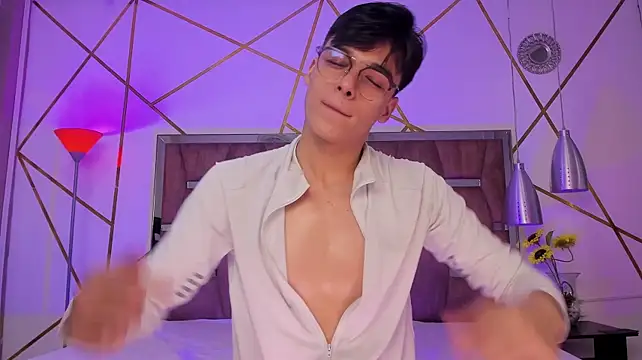צ'אט XXX בשידור חי של Gerony_