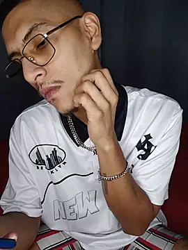 Hard_brown03 – Live XXX-chat