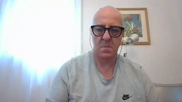 ANONIMO7735's Live XXX Chat