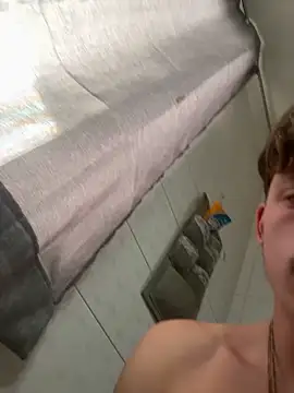 italianboy19cmt webcam show