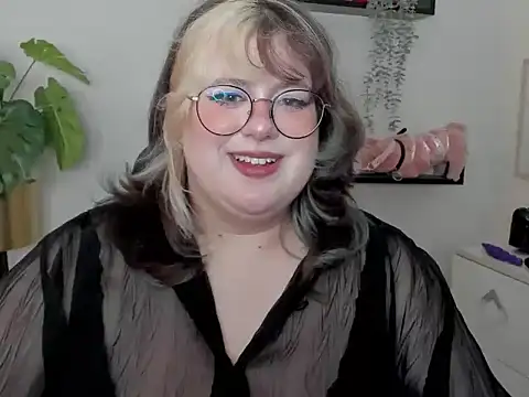 OpheliaLush's Live XXX Chat