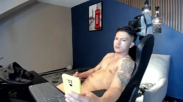 MaicolWatson live XXX chat