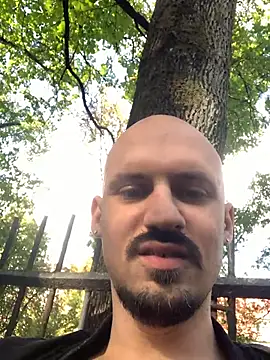 AssHunter4k élő XXX-chatje