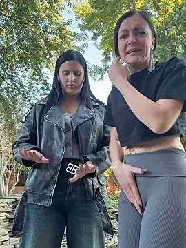 CherryBombs- Live XXX-Chat