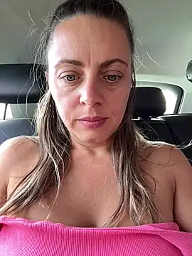 ladywithbigass élő XXX-chatje