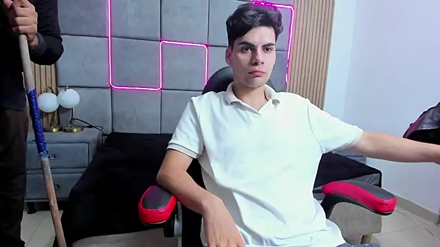 Živý XXX chat JhonyRiver