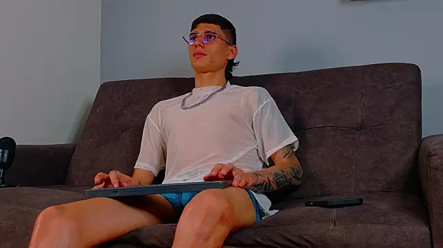 Chat XXX ao vivo de BryanGrey__