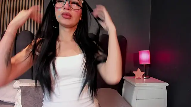 Nicolette_ks_ Obrolan Langsung XXX