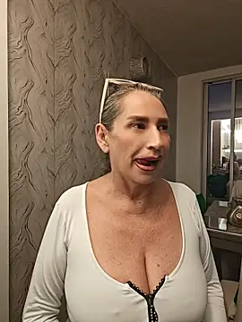 Lossexycacha Chat XXX live