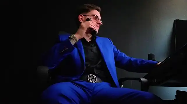 FelixStarkk Adlı Modelin Canlı XXX Sohbeti
