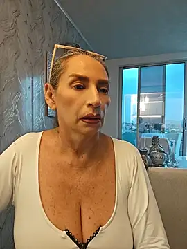 Lossexycacha's Live XXX Chat