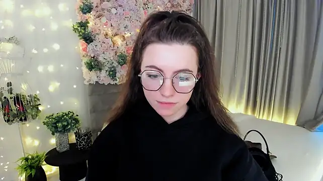 CoastOfHope Chat XXX live