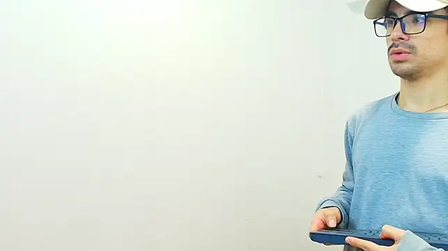 Ethan_Briggs_: онлайн-секс-чат