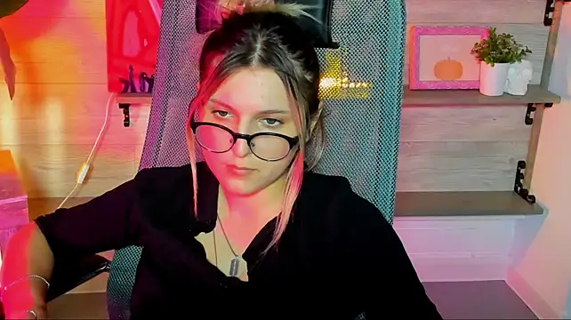 Živý XXX chat LeslieBloom
