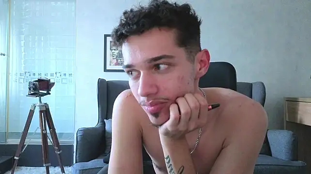 Živý XXX chat KaydenDrew