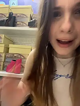 צ'אט XXX בשידור חי של Lunabelle_