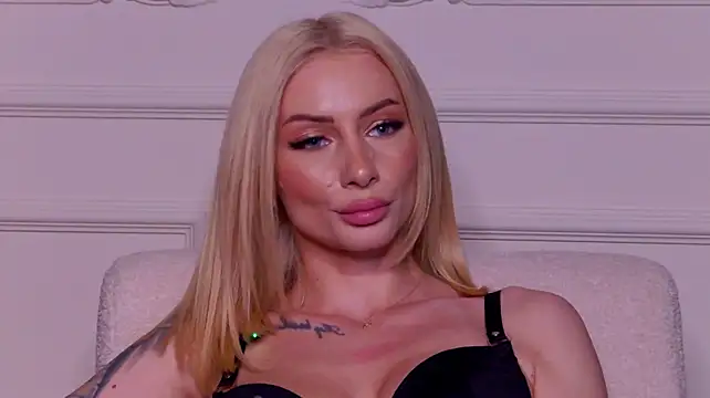 Chat XXX en directo de AngieShae