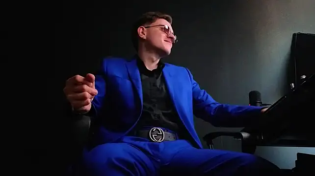 צ'אט XXX בשידור חי של FelixStarkk