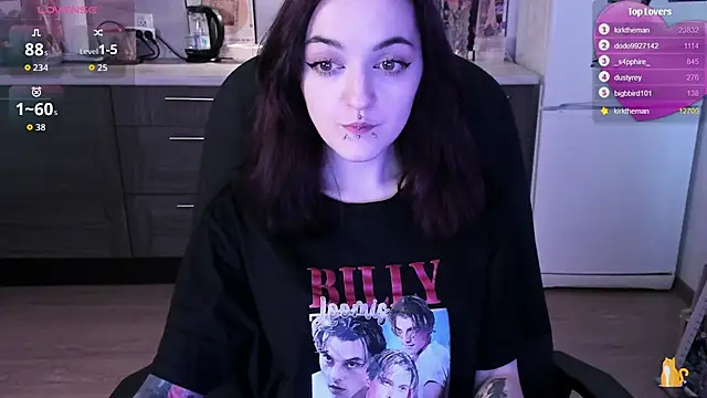 lina__tyaaan Adlı Modelin Canlı XXX Sohbeti