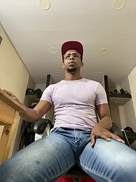 Chatroom XXX en direct de AlejoKhalifa_