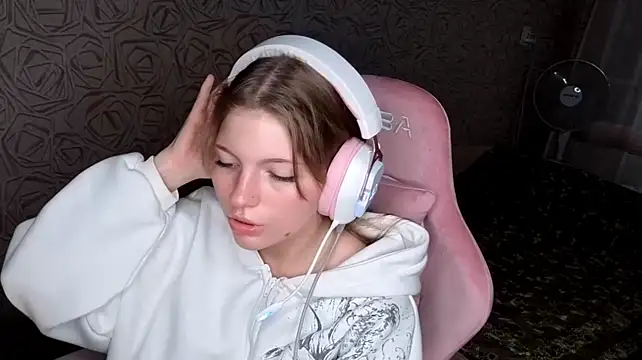 Chatroom XXX en direct de Juliiaa