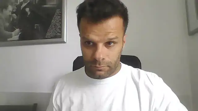Онлайн чат XXX FROCETTO93