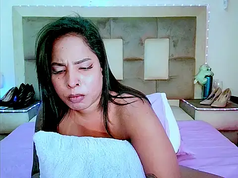 indiantopaz694u Chat XXX in diretta