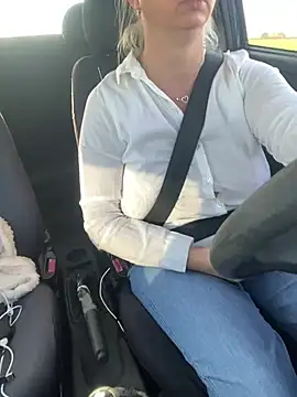 Kamillaone Adlı Modelin Canlı XXX Sohbeti