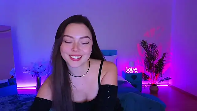 Ava_Loone Adlı Modelin Canlı XXX Sohbeti