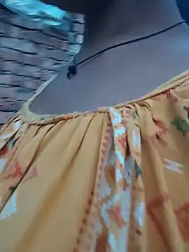 Sweet-runi লাইভ XXX চ্যাট