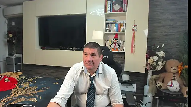 SpartacusDaddy48 Chat XXX live