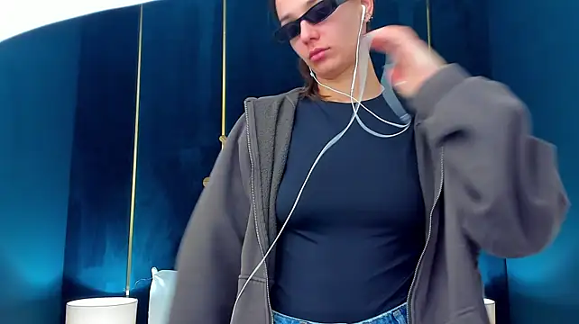 AprilWong Live XXX-Chat
