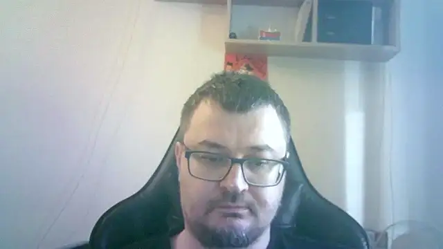 SirAbuser Chat XXX in diretta