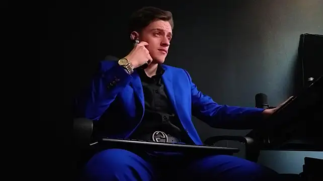 FelixStarkk Chat XXX in diretta