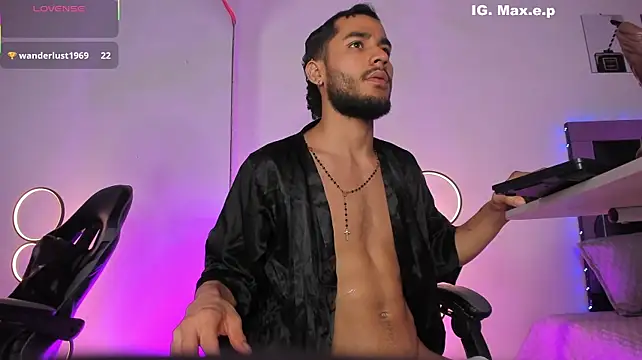 maxpower830 Live XXX Chat